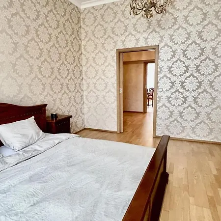 Stylish Riverside Apartment Prague Exterior photo